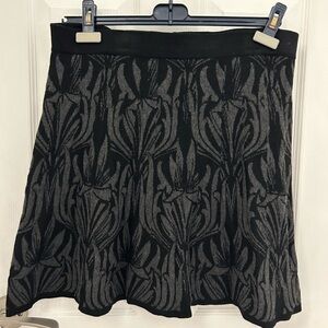 Max Studio Black and Grey Patterned Knit Skirt, Sz L